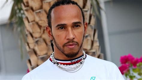 Lewis Hamilton pearl necklace